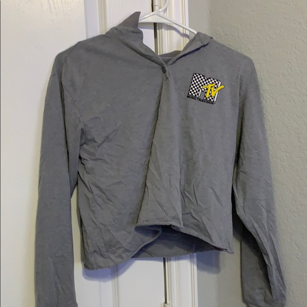grey, cropped, long sleeve